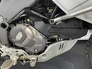 Used 2022 Ducati Desert-X Star White Silk - Interior and Exterior details 9