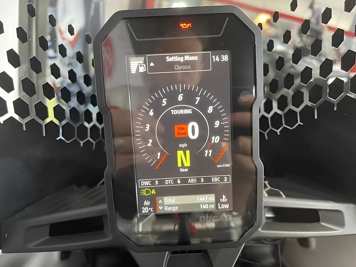 Used 2022 Ducati Desertx Star White Silk - Interior and Exterior details 11