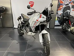 Used 2022 Ducati Desertx Star White Silk - Interior and Exterior details 15