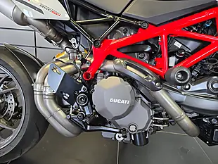 Used 2022 Ducati Hypermotard 950 Sp Multi-Coloured - Interior and Exterior details 7