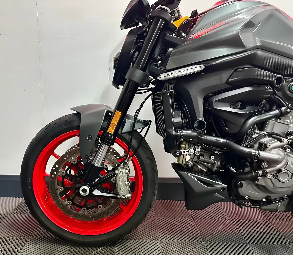 Used 2022 Ducati Monster 937 937 Plus Grey - Interior and Exterior details 13