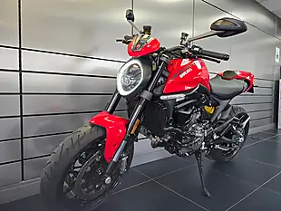 Used 2022 Ducati Monster 937 Plus Red - Interior and Exterior details 11