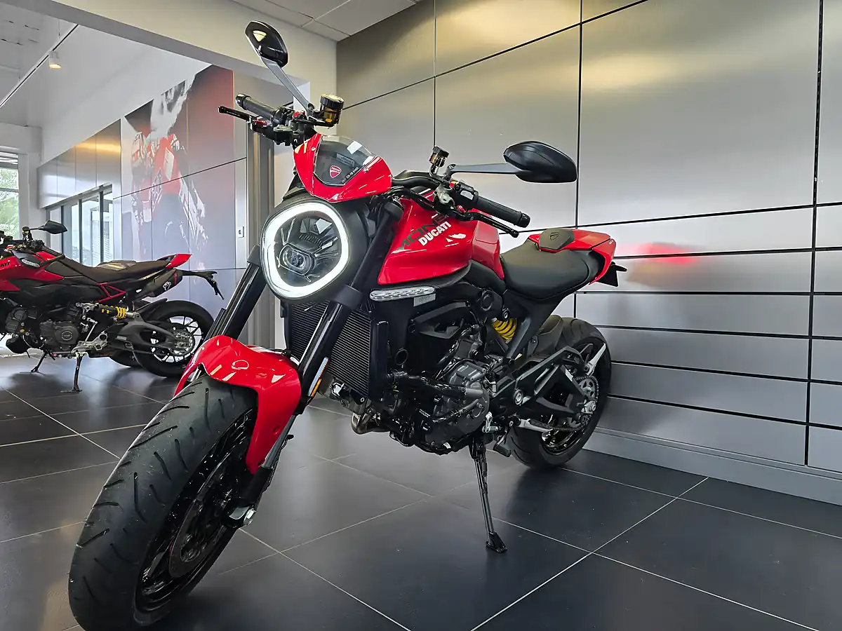 Used 2022 Ducati Monster 937 Plus Red - Interior and Exterior details 14