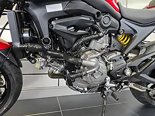 Used 2022 Ducati Monster 937 Plus Red - Interior and Exterior details 16