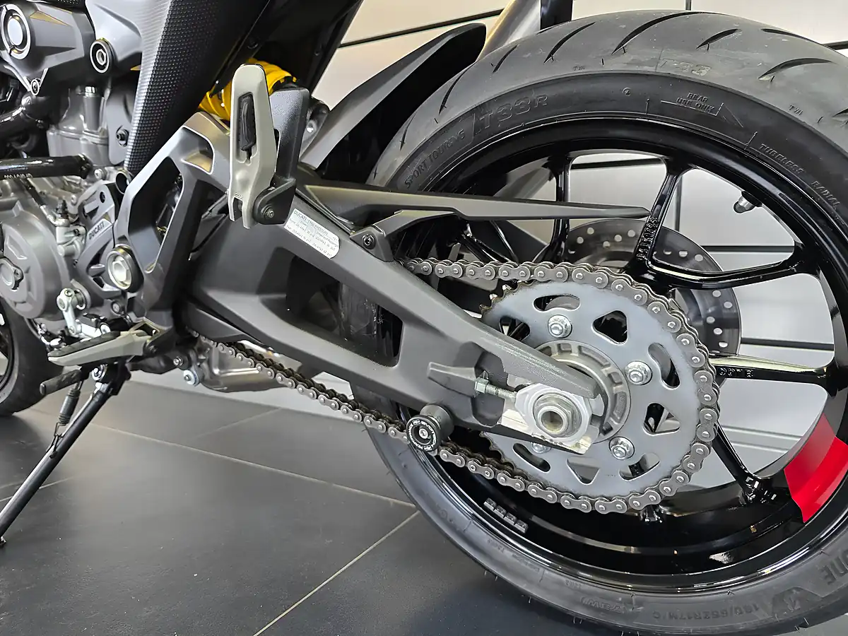 Used 2022 Ducati Monster 937 Plus Red - Interior and Exterior details 17