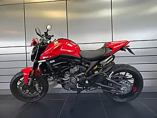 Used 2022 Ducati Monster 937 Plus Red - Interior and Exterior details 9