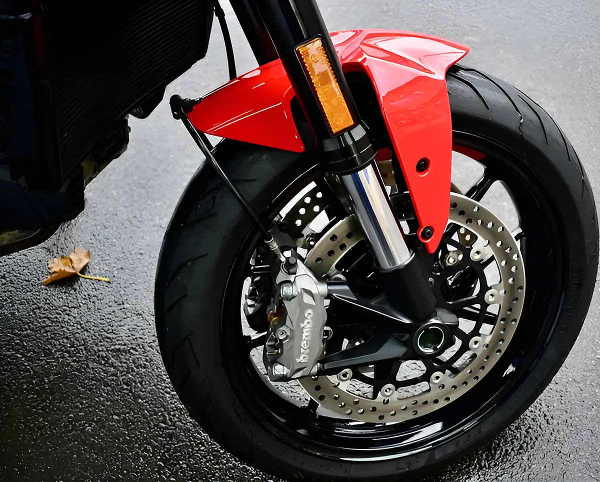 Used 2022 Ducati Monster 937 Plus Red - Interior and Exterior details 17