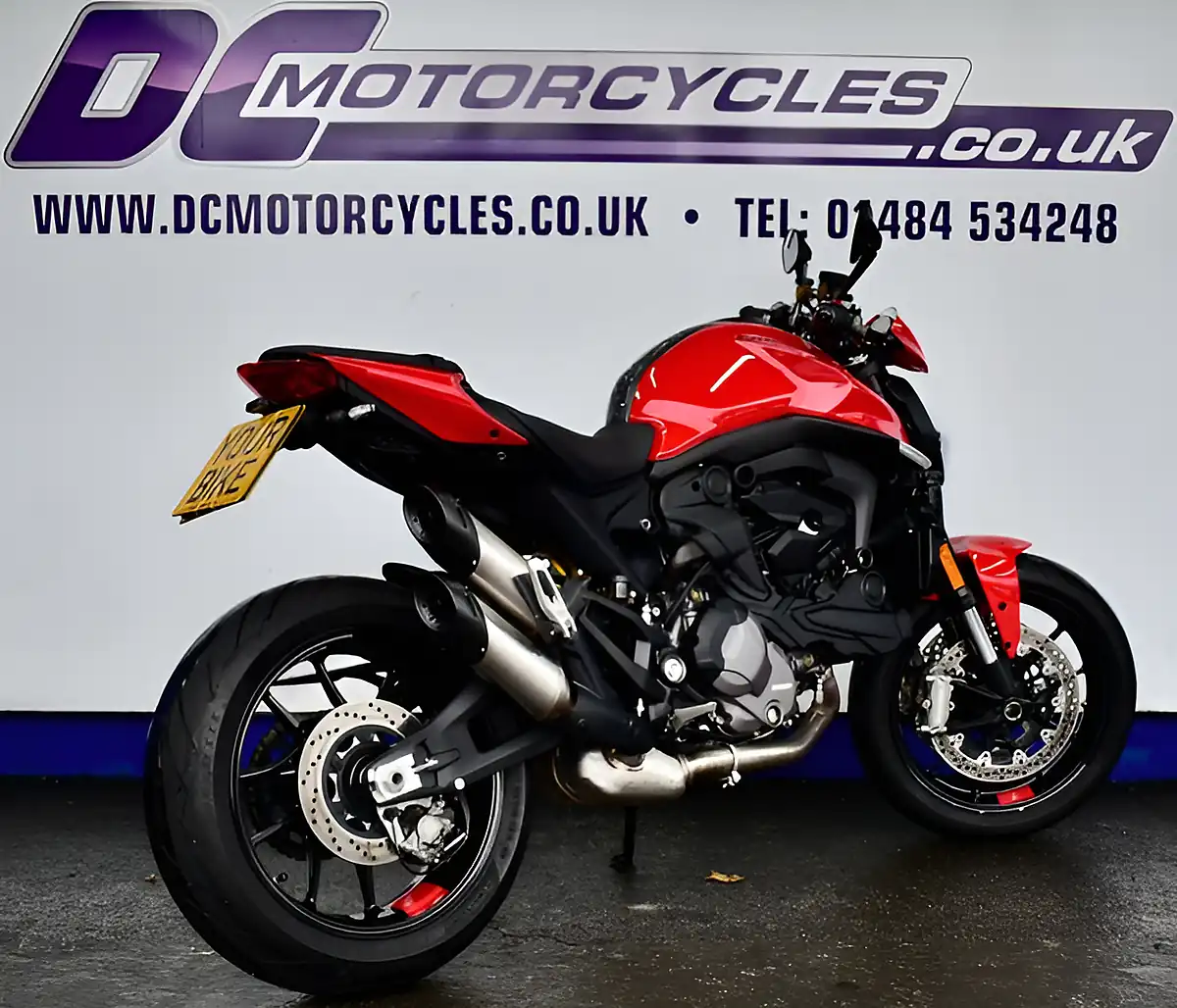Used 2022 Ducati Monster 937 Plus Red - Interior and Exterior details 6