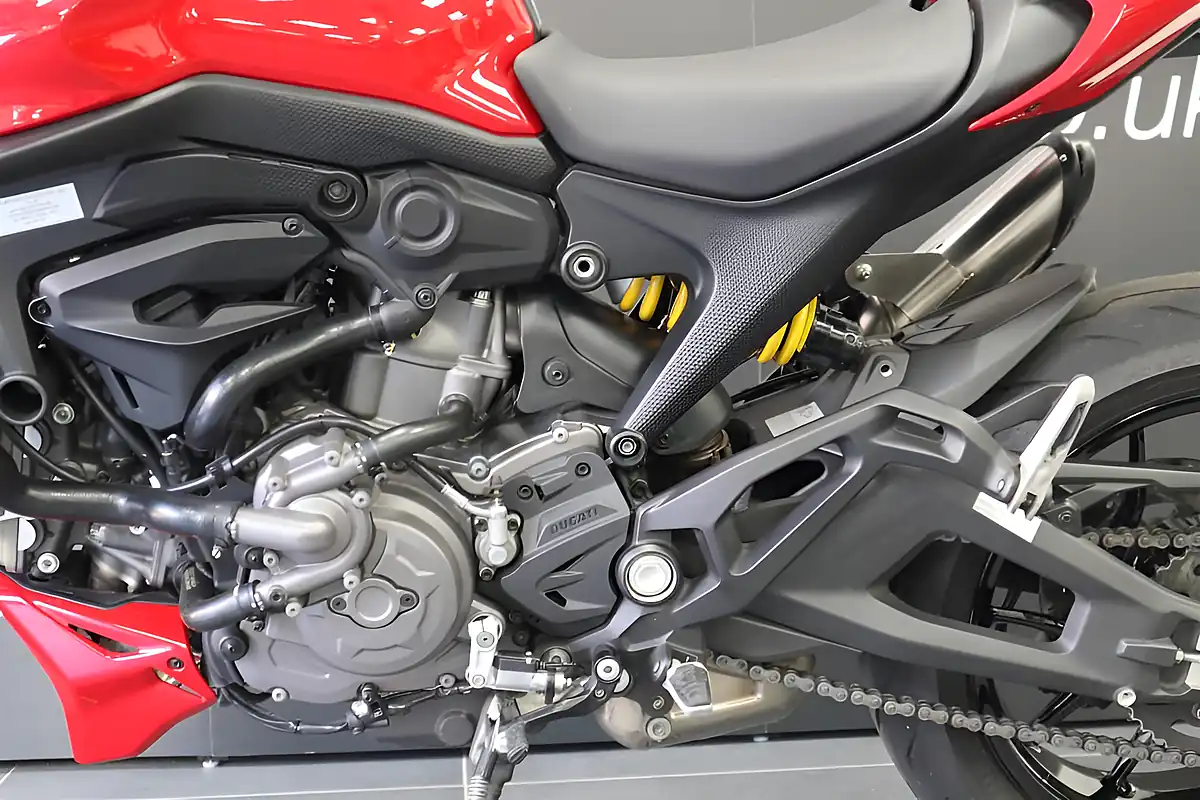 Used 2022 Ducati Monster Plus Red - Interior and Exterior details 10