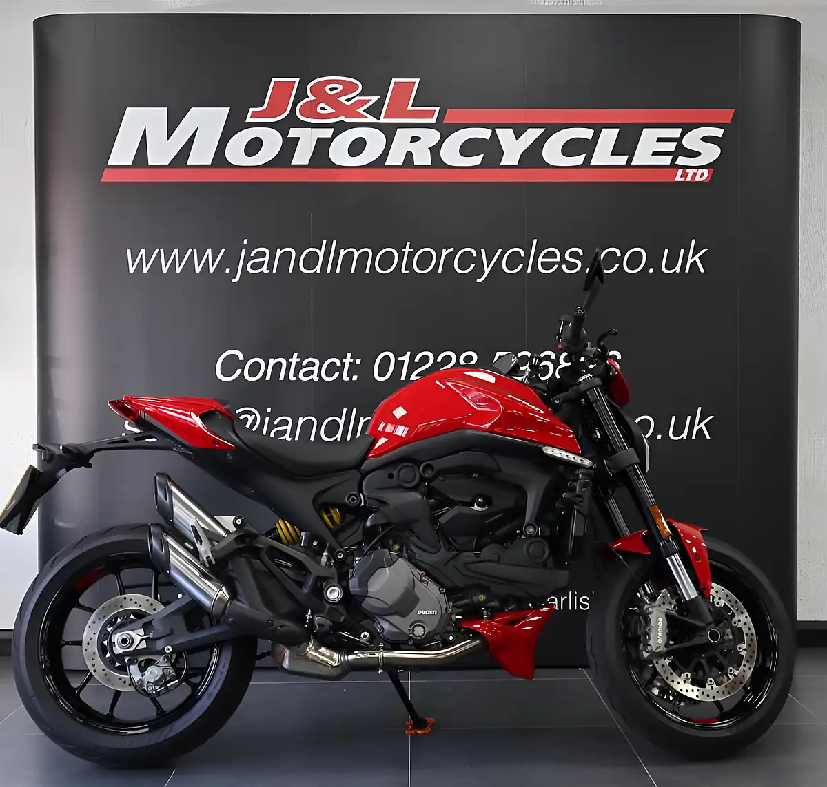 Used 2022 Ducati Monster Plus Red - Interior and Exterior details 2