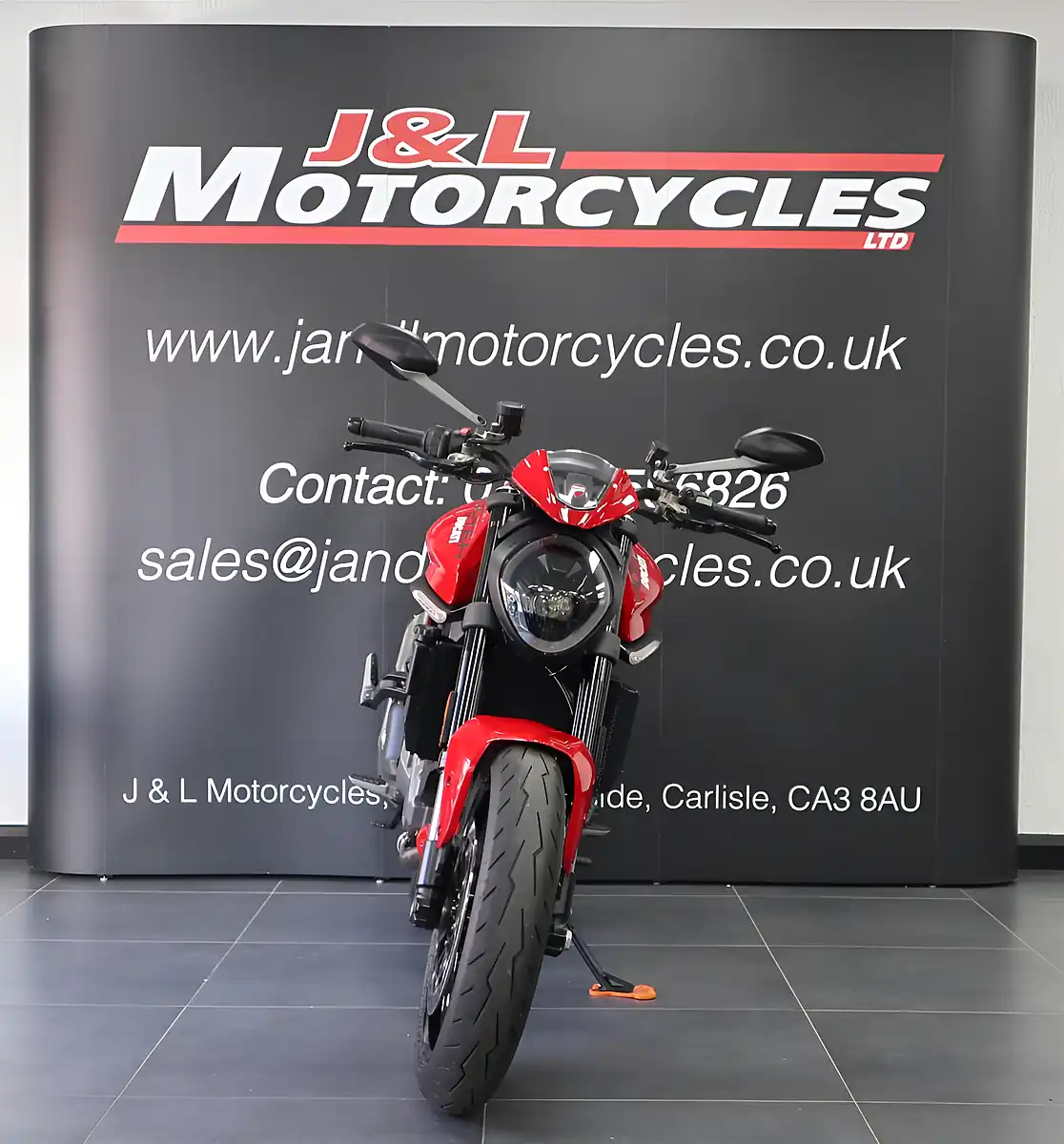 Used 2022 Ducati Monster Plus Red - Interior and Exterior details 4