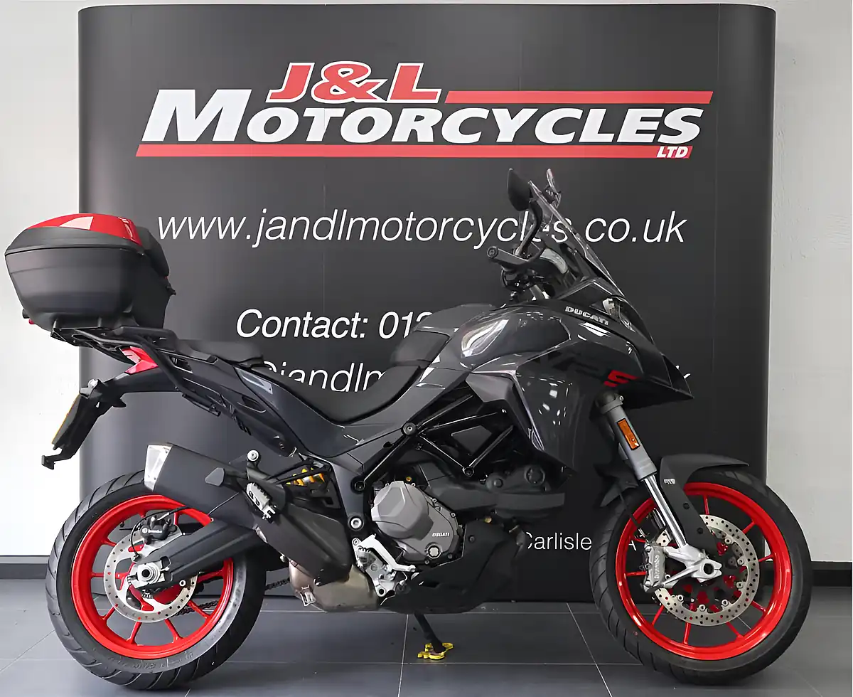Used 2022 Ducati Multistrada V2 S Grey - Front View