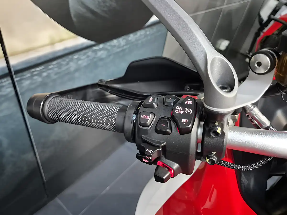 Used 2022 Ducati Multistrada V4 Pikes Peak - Interior and Exterior details 13
