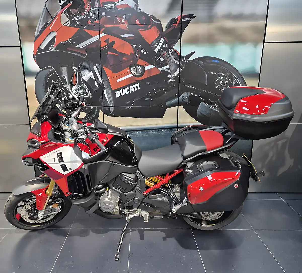 Used 2022 Ducati Multistrada V4 Pikes Peak - Interior and Exterior details 7