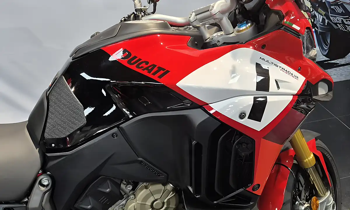 Used 2022 Ducati Multistrada V4 Pikes Peak - Interior and Exterior details 6