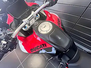 Used 2022 Ducati Multistrada V4 Pikes Peak Multi-Coloured - Interior and Exterior details 18