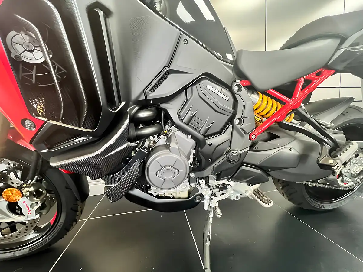 Used 2022 Ducati Multistrada V4 Pikes Peak Multi-Coloured - Interior and Exterior details 19