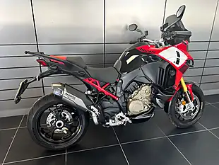 Used 2022 Ducati Multistrada V4 Pikes Peak Multi-Coloured - Interior and Exterior details 3