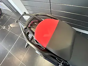 Used 2022 Ducati Multistrada V4 Pikes Peak Multi-Coloured - Interior and Exterior details 8