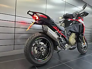 Used 2022 Ducati Multistrada V4 Pikes Peak Multi-Coloured - Interior and Exterior details 3