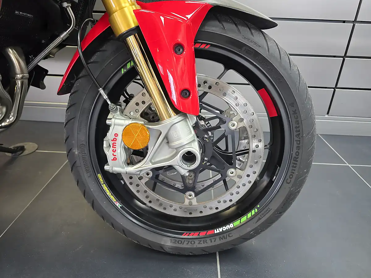 Used 2022 Ducati Multistrada V4 Pikes Peak Multi-Coloured - Interior and Exterior details 4