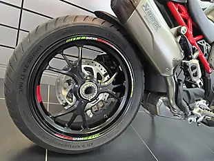 Used 2022 Ducati Multistrada V4 Pikes Peak Multi-Coloured - Interior and Exterior details 7