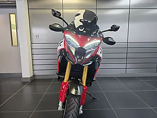 Used 2022 Ducati Multistrada V4 Pikes Peak Multi-Coloured - Interior and Exterior details 9