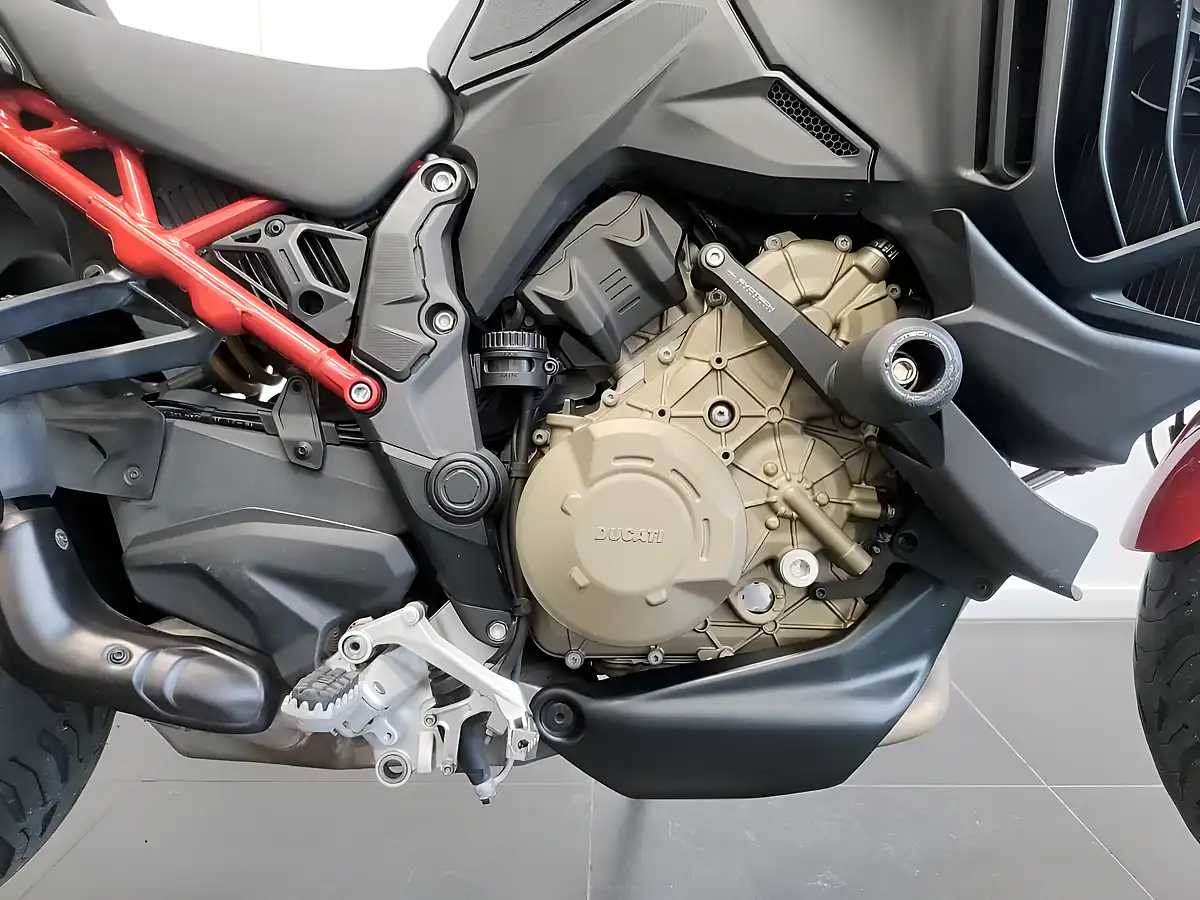 Used 2022 Ducati Multistrada V4 Pikes Peak Pikes Peak Livery - Interior and Exterior details 6