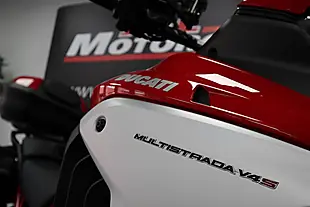 Used 2022 Ducati Multistrada V4 S Full Red - Interior and Exterior details 7