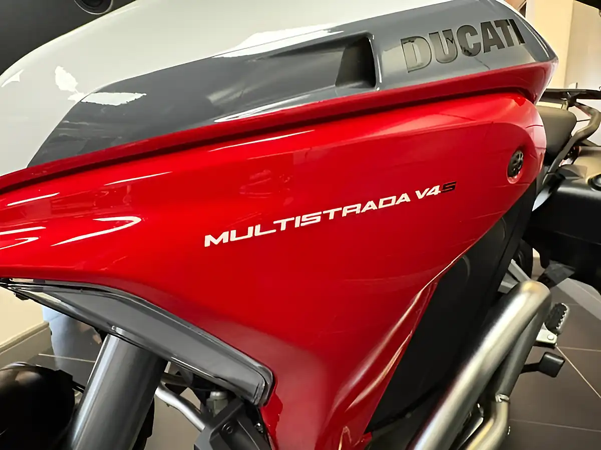 Used 2022 Ducati Multistrada V4 S Multi-Coloured - Interior and Exterior details 9