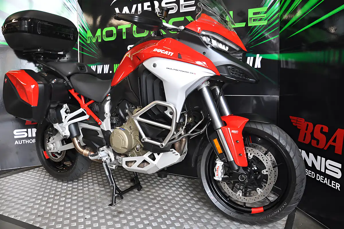 Used 2022 Ducati Multistrada V4s Travel & Radar Red - Interior and Exterior details 12