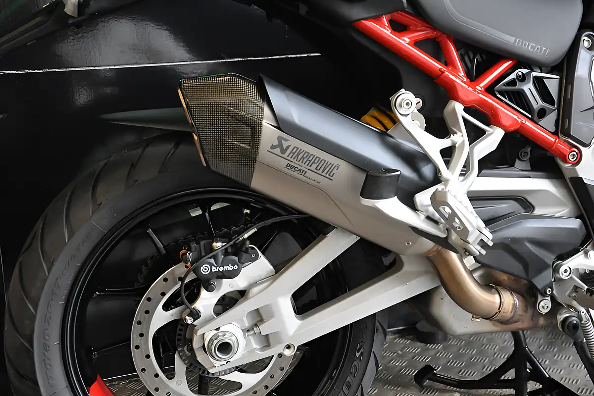 Used 2022 Ducati Multistrada V4s Travel & Radar Red - Interior and Exterior details 17