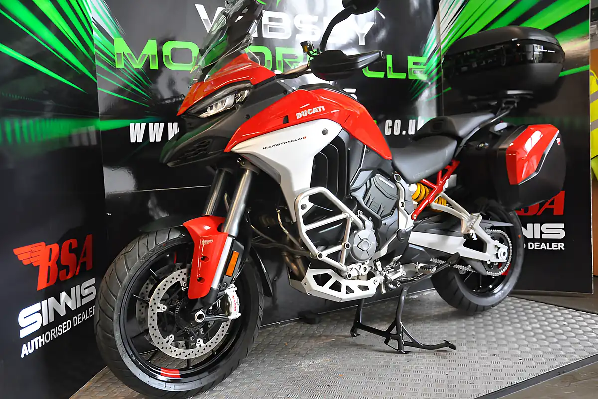 Used 2022 Ducati Multistrada V4s Travel & Radar Red - Interior and Exterior details 2