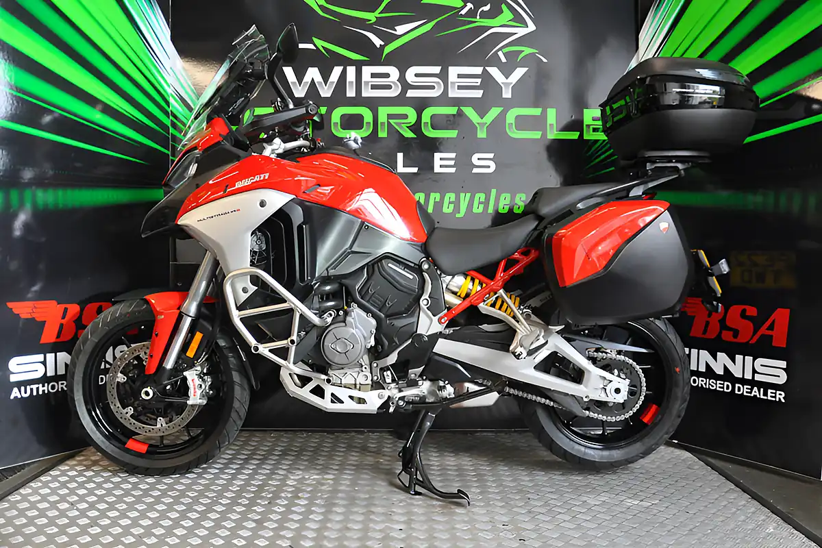 Used 2022 Ducati Multistrada V4s Travel & Radar Red - Interior and Exterior details 4