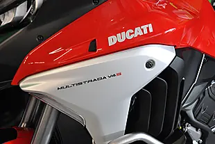 Used 2022 Ducati Multistrada V4s Travel & Radar Red - Interior and Exterior details 6
