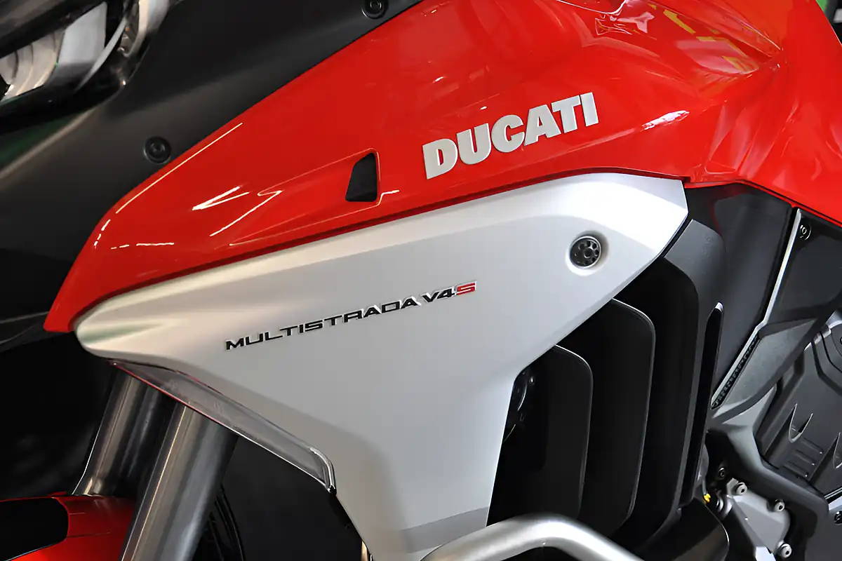 Used 2022 Ducati Multistrada V4s Travel & Radar Red - Interior and Exterior details 6