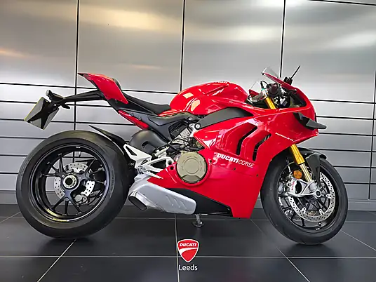 2022 Ducati Panigale V4 S