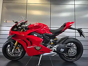 Used 2022 Ducati Panigale V4 S Red - Interior and Exterior details 16