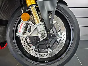 Used 2022 Ducati Panigale V4 S Red - Interior and Exterior details 4