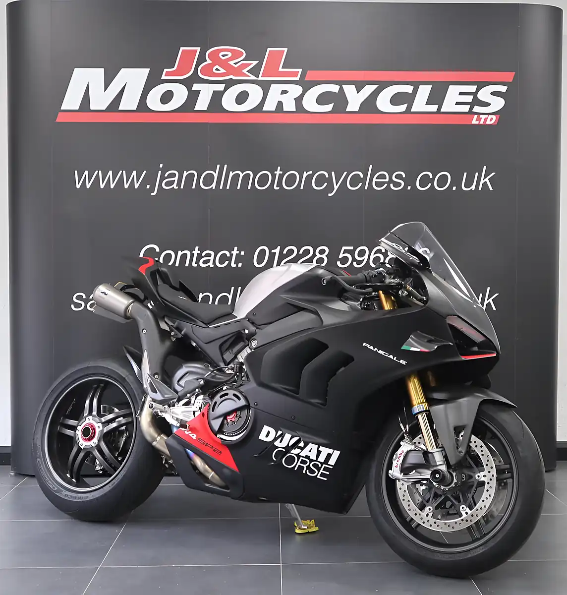 Used 2022 Ducati Panigale V4 SP2 Black - Interior and Exterior details 3