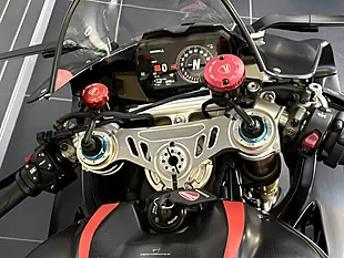 Used 2022 Ducati Panigale V4 SP2 Matt Black - Interior and Exterior details 5