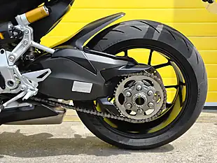 Used 2022 Ducati Streetfighter V2 Red - Interior and Exterior details 16