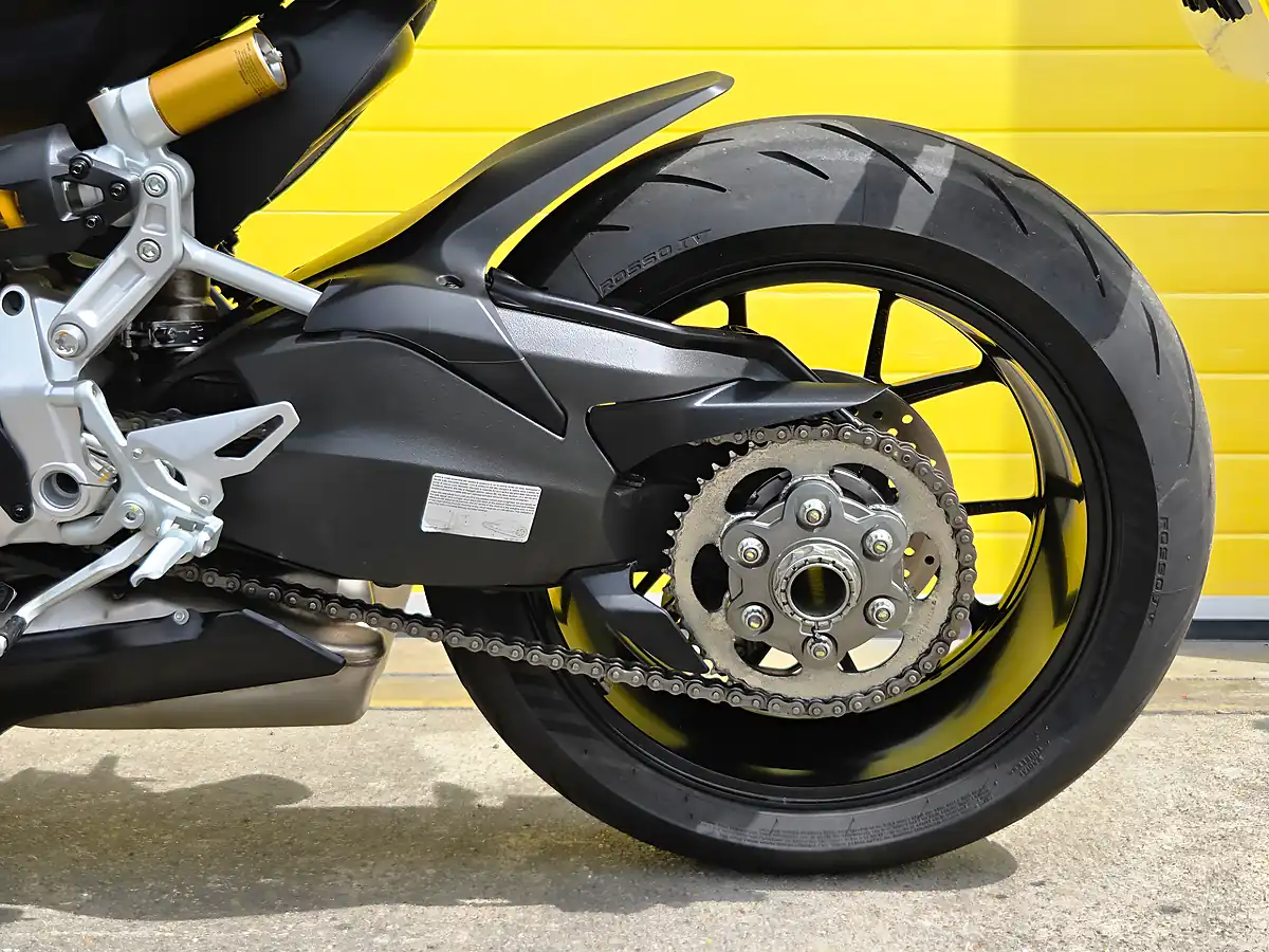 Used 2022 Ducati Streetfighter V2 Red - Interior and Exterior details 16