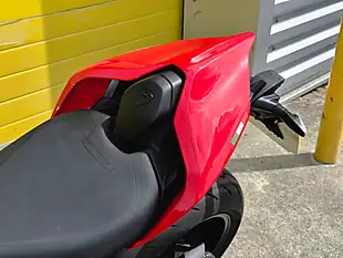 Used 2022 Ducati Streetfighter V2 Red - Interior and Exterior details 20