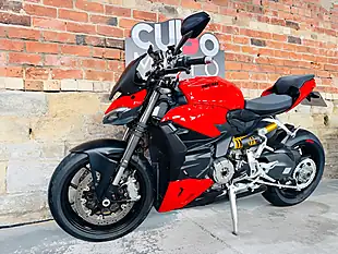 Used 2022 Ducati Streetfighter V2 Red - Interior and Exterior details 12