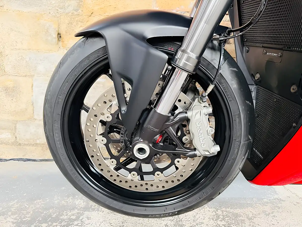 Used 2022 Ducati Streetfighter V2 Red - Interior and Exterior details 14