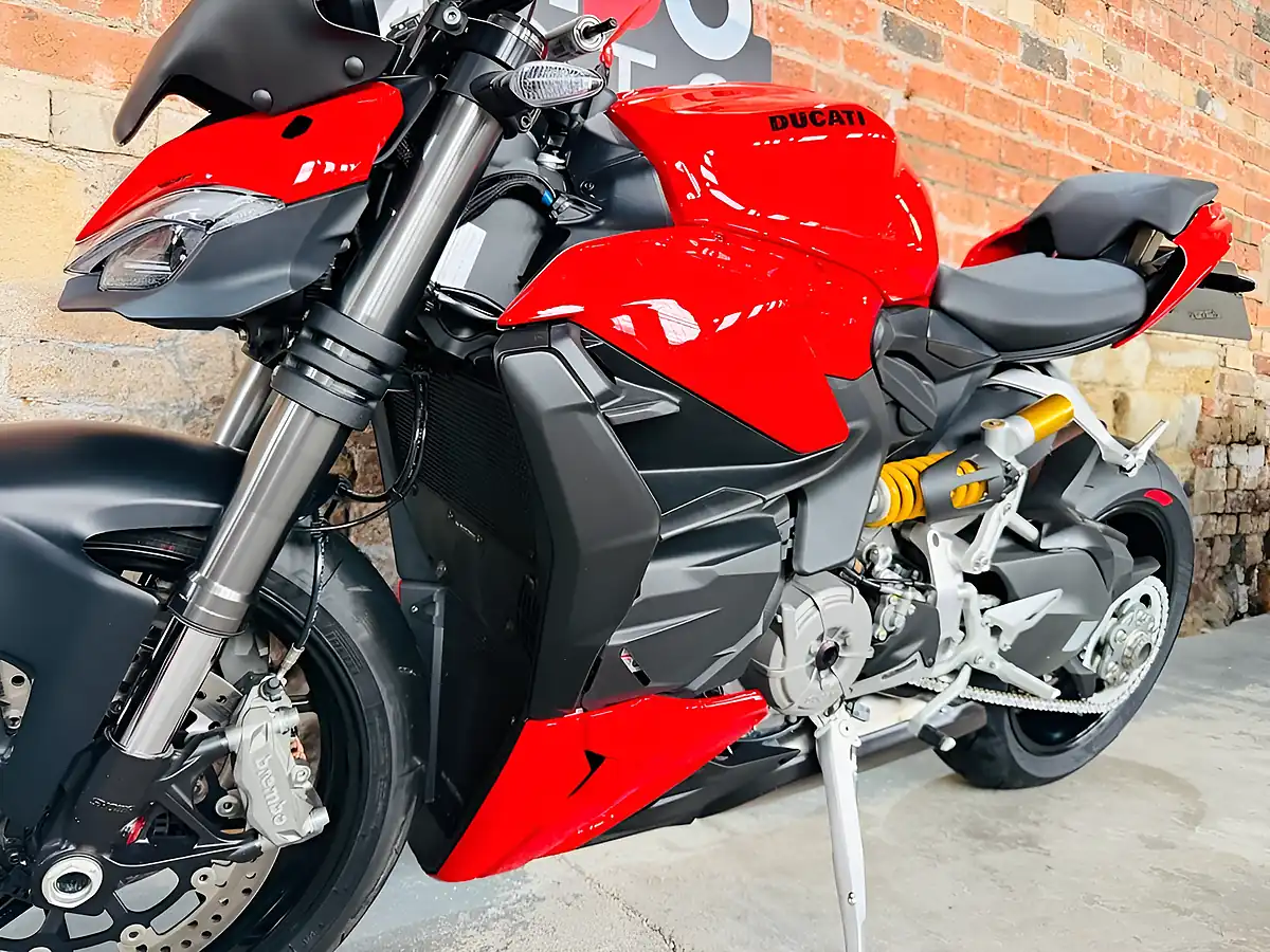 Used 2022 Ducati Streetfighter V2 Red - Interior and Exterior details 15