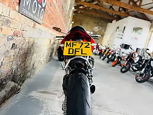 Used 2022 Ducati Streetfighter V2 Red - Interior and Exterior details 18