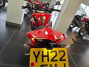 Used 2022 Ducati Streetfighter V2 Red - Interior and Exterior details 12