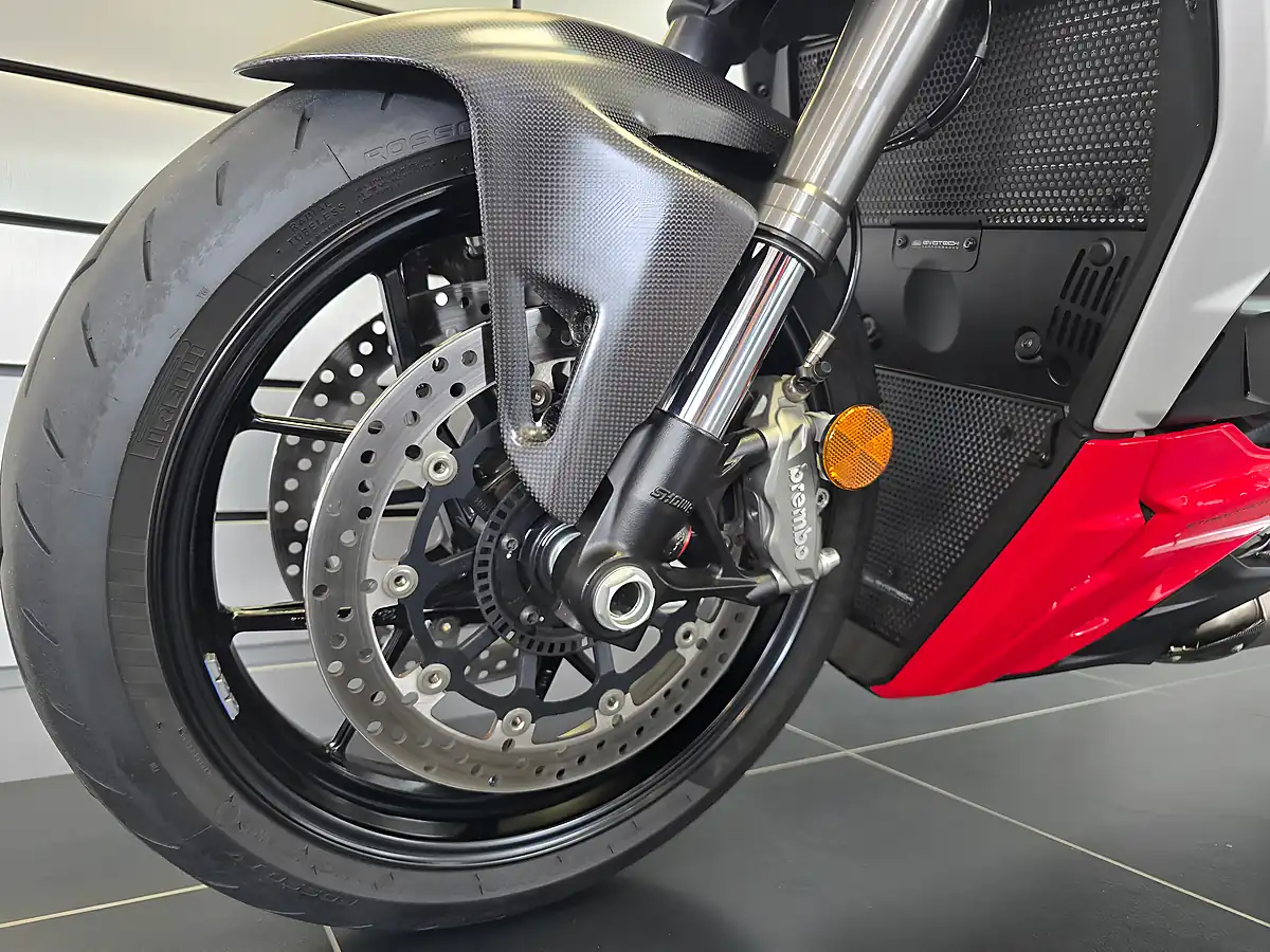 Used 2022 Ducati Streetfighter V2 Red - Interior and Exterior details 19
